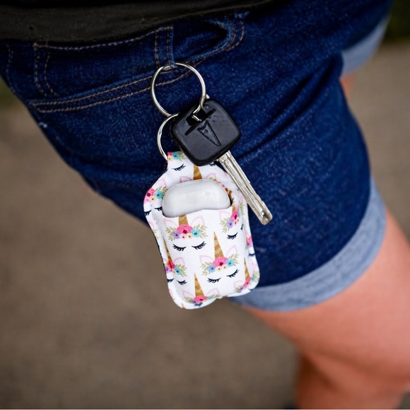 Unicorn Print Hand Sanitizer Holder - Picture 5 of 8